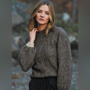 Hatley cable knit sweater - bear cub. EUC. SZ S.